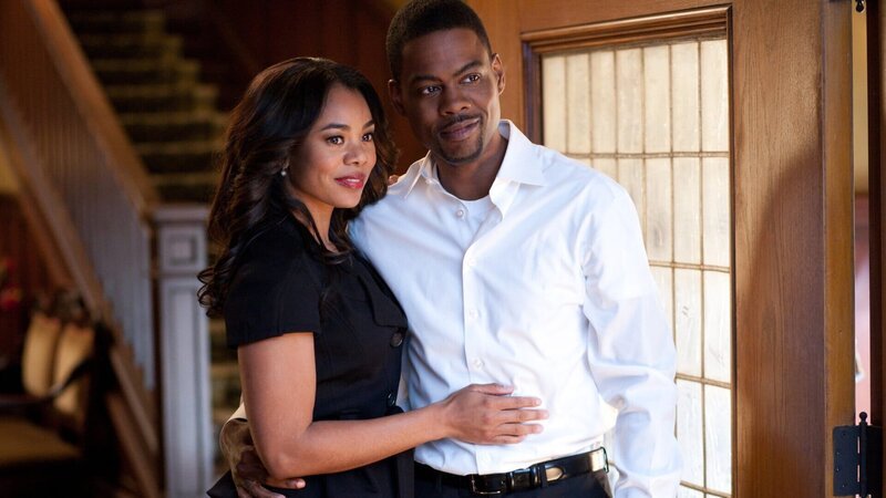 Nach dem Tod seines Vaters empfangen Aaron (Chris Rock) und seine Frau Michelle (Regina Hall) die Trauergäste. – Bild: ZDF und Sony Nach dem Tod seines Vaters empfangen Aaron (Chris Rock) und seine Frau Michelle (Regina Hall) die Trauergäste. – Bild: ZDF und Sony