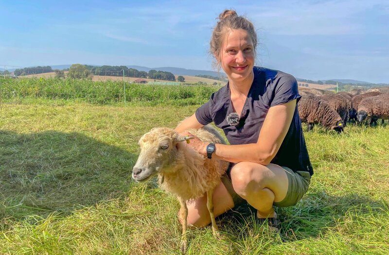 Die Bio-Bäuerin Franziska Dörr – Bild: HR