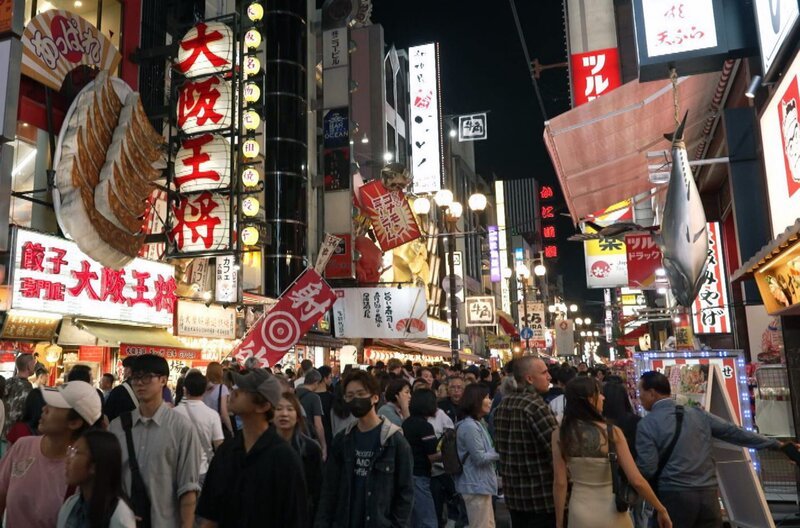 Nach dem Krieg arbeitet Momofuku Ando in Osaka an einem schnellen, nahrhaften Gericht: Instant-Nudeln. – Bild: Elephant Doc