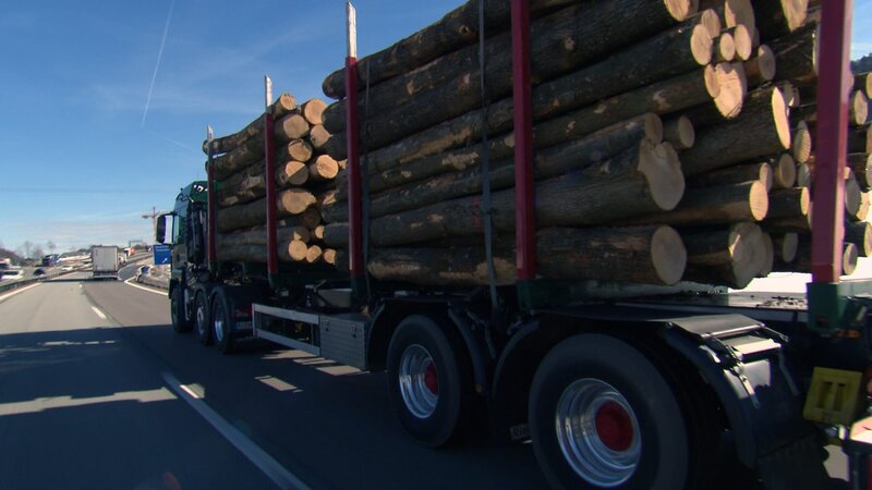 A truck with shipment. – Bild: Discovery Communications