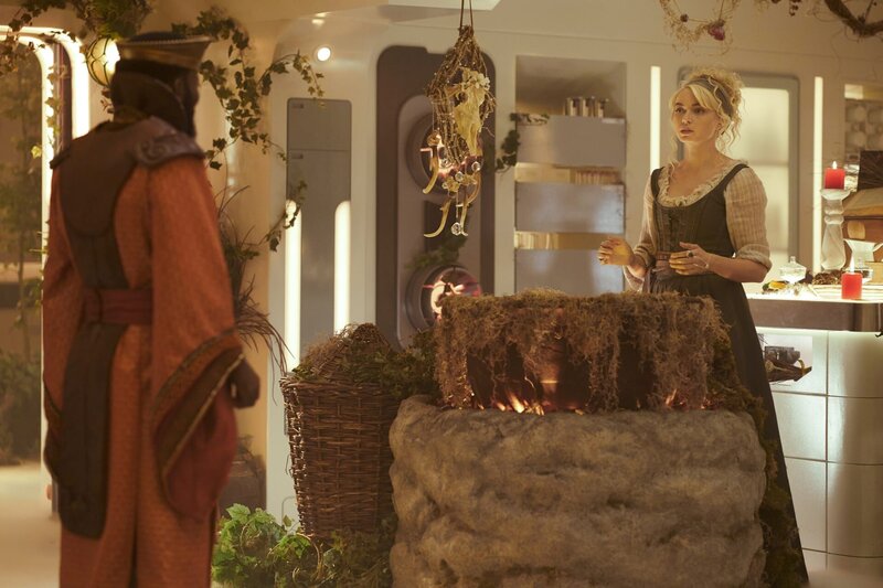 Babs Olusanmokun as M’Benga and Jess Bush as Nurse Chapel of the Paramount+ original series STAR TREK: STRANGE NEW WORLDS. – Bild: Marni Grossman /​ Paramount