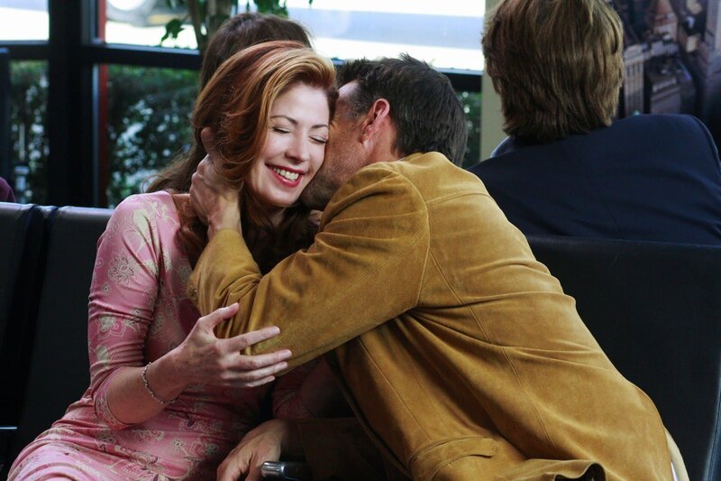 Mike (James Denton, r.) und Katherine (Dana Delany, l.) – Bild: Turner /​ COURTESY OF DISNEY MEDIA DISTRIBUTION