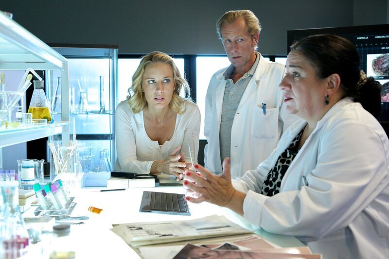 (v.li.): Lilian Klebow (Penny Lanz), Helmut Bohatsch (Franz Wohlfahrt), Maria Happel (Franziska Beck). – Bild: ORF 1
