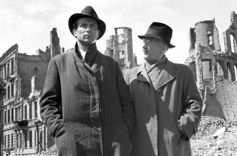 Die Mörder sind unter uns – Bild: ARD /​ DEFA-Stiftung/​Eugen Klagemann