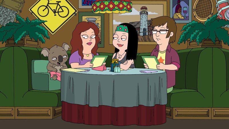 L-R: Reginald, Rhonda, Hayley, Ian – Bild: ViacomCBS