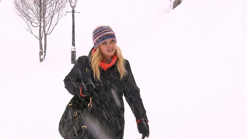 Julia Leischik (Bild) macht sich auf, um die Schwestern von Jacqueline und Gabriela zu finden. Doch wird sie die Schwestern vereinen können? – Bild: © SAT.1