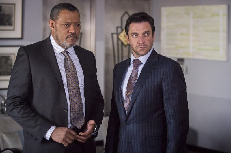 NELLA FOTO, DA SINISTRA: LAURENCE FISHBURNE (JACK CRAWFORD) E RAÚL ESPARZA (DR. FREDERICK CHILTON) – Bild: PLURIMEDIA (Brooke Palmer /​ Sony Pictures Television /​ NBC)