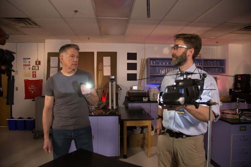 Mike Baker (l.) – Bild: Licensed by DCD Rights Ltd.