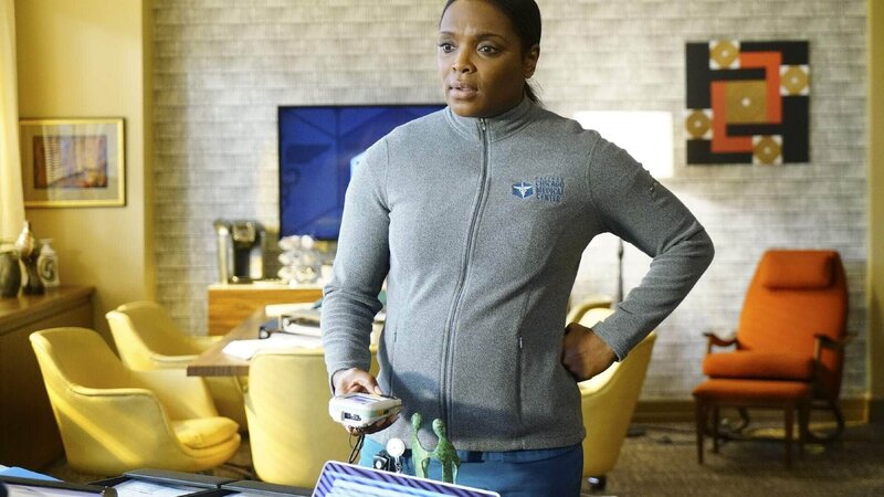 Maggie Lockwood (Marlyne Barrett) – Bild: RTL /​ Universal Television LLC