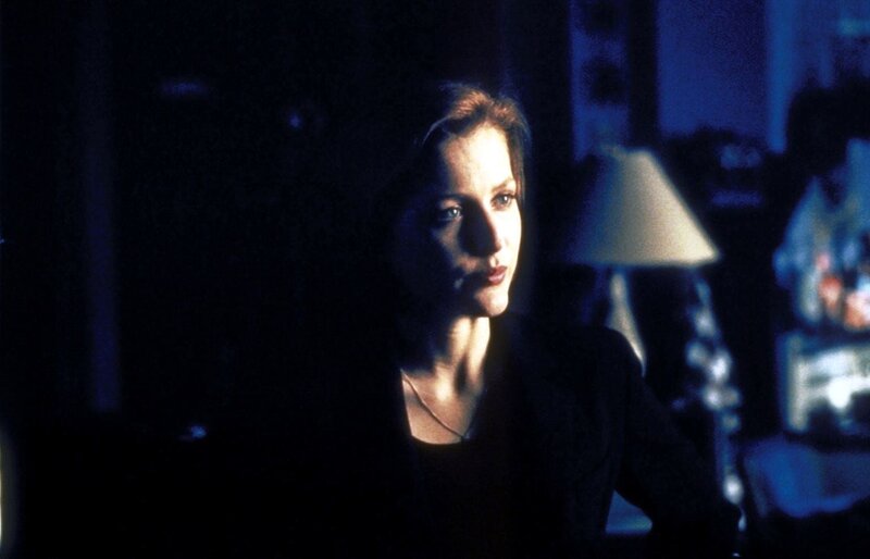 Als Henry Weems einen Flugzeugabsturz überlebt, ist Mulder überzeugt, dass der Mann ein Fall für die X-Akten ist. Gegen die Überzeugung von Scully (Gillian Anderson) beginnen die FBI-Agenten zu ermitteln … – Bild: ProSieben Media AG