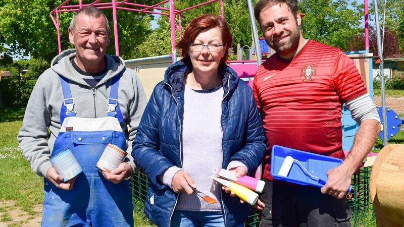 V.l.: Ralle, Regina und Claus – Bild: TVNOW /​ Tokee Bros.