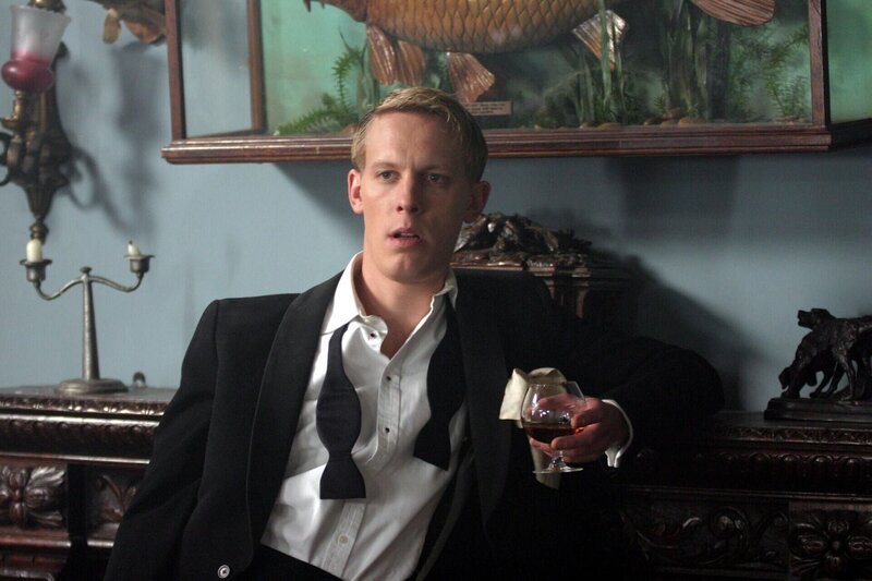 James Pearson (Laurence Fox) – Bild: ITV Studios