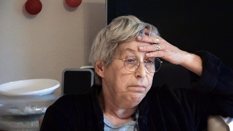 Schocknachricht für Dagmar: Ihre Krankenkasse fordert von ihr sage und schreibe 7.291 Euro. – Bild: RTLZWEI