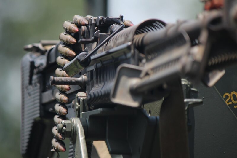 m60, machine gun, army, firearm, gun, machine, weapon, ammo, fire, barrel, combat, attack, large, marines, belt, military, metal, shot, vietnam, war, ammunition, chain, cartridge, violence, aiming, armed , – Bild: CC0 Creative Commons