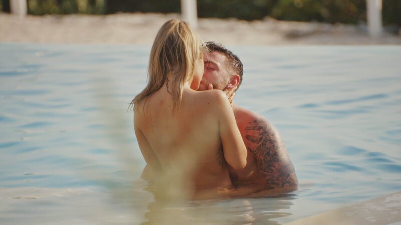 Billy Field (r.) – Bild: Paramount