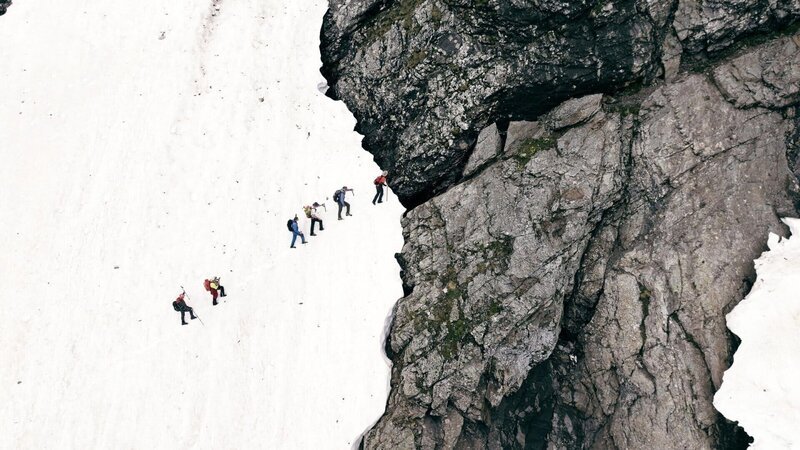 Marsch zum Mundloch auf 2400 m. – Bild: ZDF und ORF/locustmedia.at Marsch zum Mundloch auf 2400 m. – Bild: ZDF und ORF/locustmedia.at