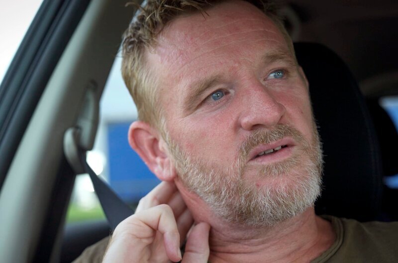 Der Musiker Nick Parker war mit dem Assistenzarzt Philipp G. befreundet. „Selbst die Leute, die ihn sehr gut kannten, haben keine Anzeichen entdeckt für dieses Monster“, sagt er heute. – Bild: SWR/​NDR/​Moritz Königstedt