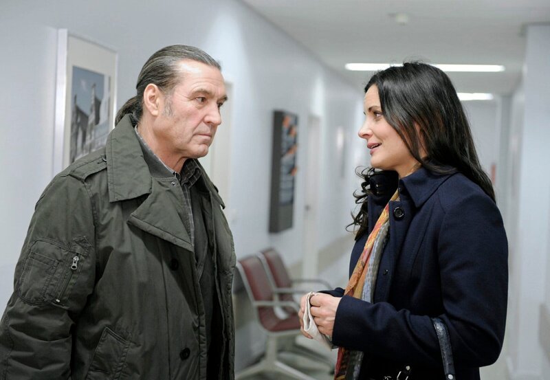 Susann erfährt, dass Pete ihr leiblicher Vater ist. – Bild: ARD/​Nicole Manthey
