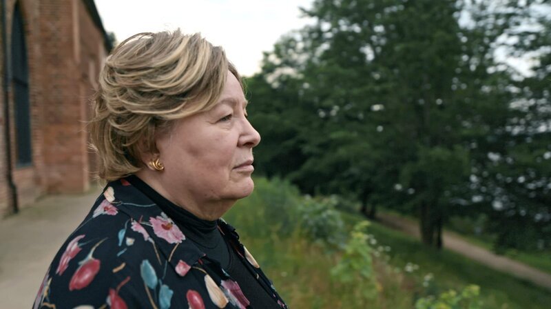 Die Schriftstellerin Natascha Wodin, Tochter von ukrainischen Zwangsarbeitern. – Bild: MDR/​LOOKSfilm