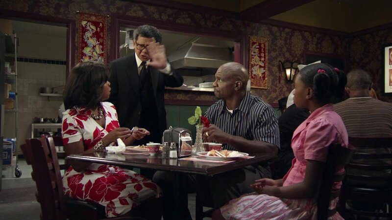 v.li.: Rochelle (Tichina Arnold), Mr. Fong (Jim Lau), Julius (Terry Crews), Tonya (Imani Hakim) – Bild: Paramount