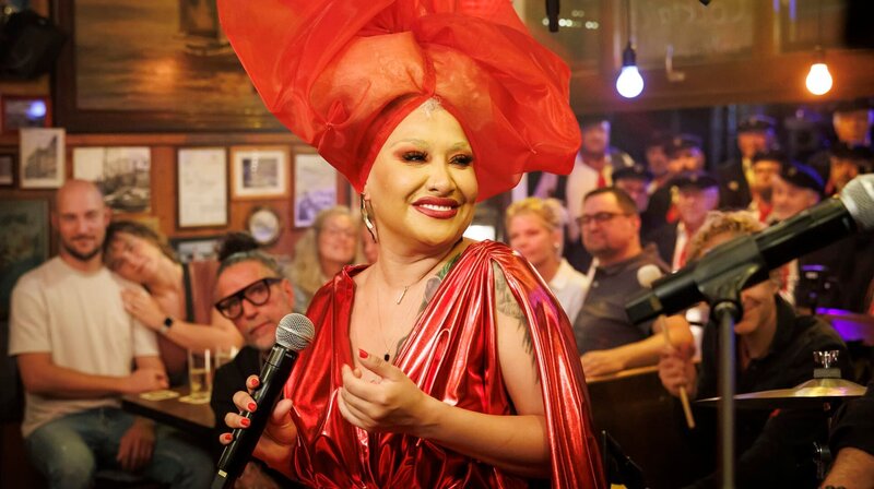 Musikgast dieser Folge ist die US-Soul- und Jazzsängerin Lady Blackbird. – Bild: NDR/​Morris Mac Matzen