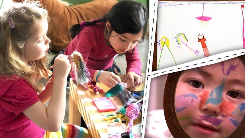 Kinder schminken und Frisieren sich. – Bild: KiKA/​Motion Works GmbH