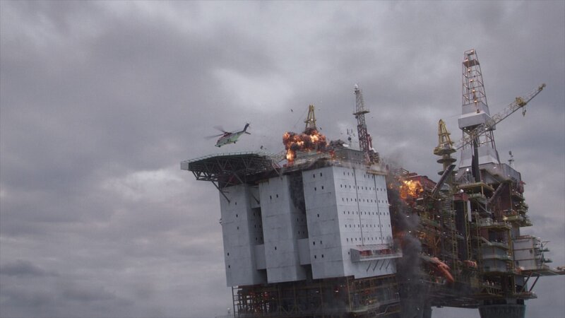Inferno auf hoher See: Die Bohrinsel Gullfaks A droht, in der Nordsee zu versinken. – Bild: © 2021, Fantefilm Production AS. Inferno auf hoher See: Die Bohrinsel Gullfaks A droht, in der Nordsee zu versinken. – Bild: © 2021, Fantefilm Production AS.