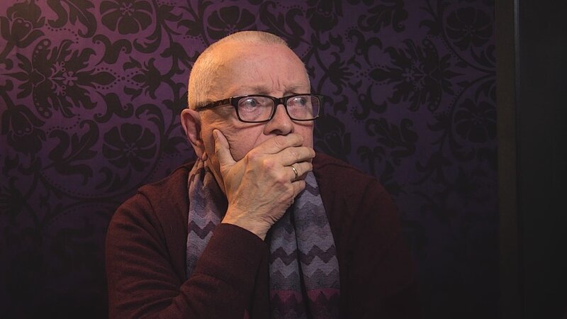 Psychic medium Chip Coffey picking up on a spirit who is angry in the Baltimore Street House in Gettysburg, PA. – Bild: TLC