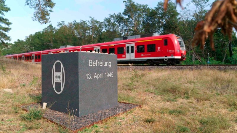 Gedenkstein Farsleben – Bild: MDR/​SchulzWendelmann Film