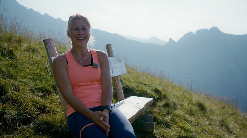 Hirtin Irene Jauch Porträt. – Bild: ZDF und SRF, B&B Endemol Shine AG