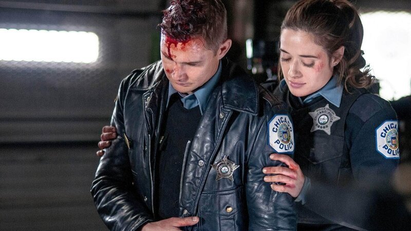 Sean Roman (Brian Geraghty), Kim Burgess (Marina Squerciati) – Bild: RTL /​ NBC Studios