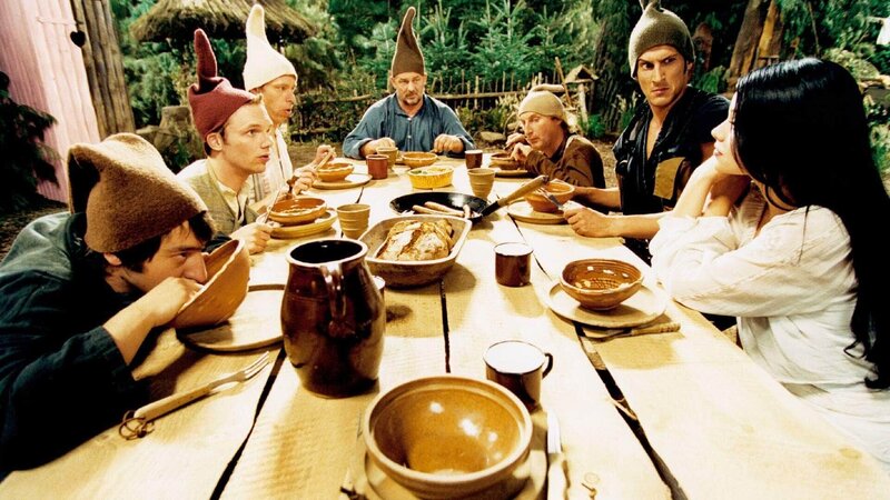 7 Zwerge - Männer allein im Wald – Bild: SUPER RTL