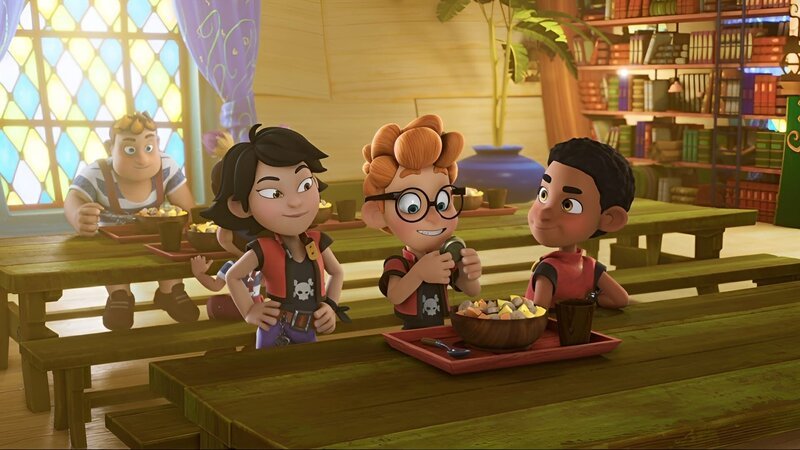 Weil sie Alexanders Geburtstag vergessen haben, müssen Zoe und Finn improvisieren. Ihr Geburtstagsgeschenk für ihn, ein Kompass, ist von jemandem „ausgeliehen“. Aber das müssen weder Alexander noch der eigentliche Besitzer wissen. – Bild: ZDF/​2024 Method Animation  Mediawan kids & family