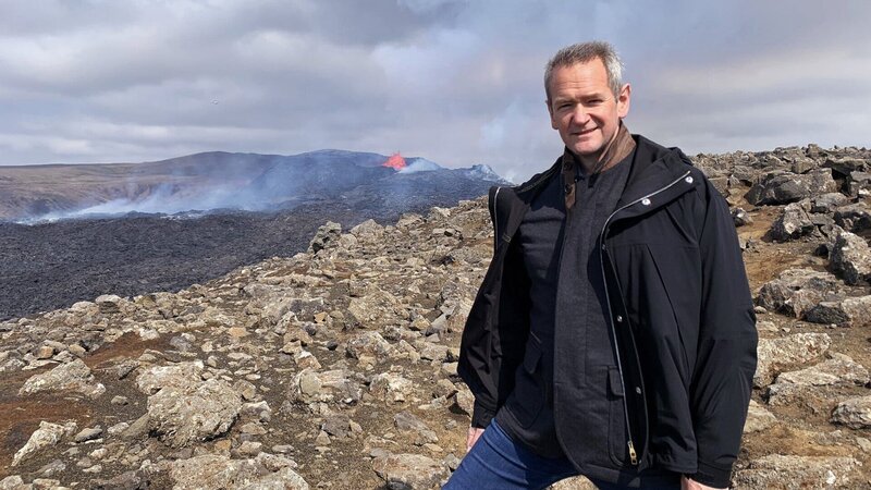 Island mit Alexander Armstrong Alexander Armstrong – Bild: SRF/​BBC Studios