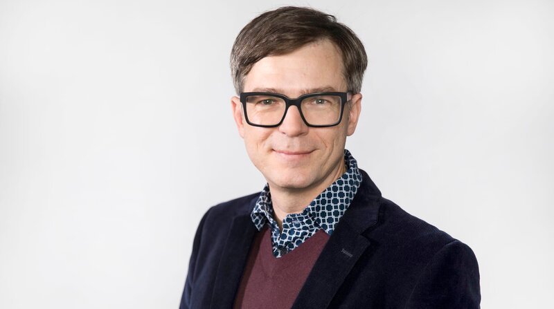 Moderator Ralph Caspers – Bild: BR/​WDR/​Linda Meiers