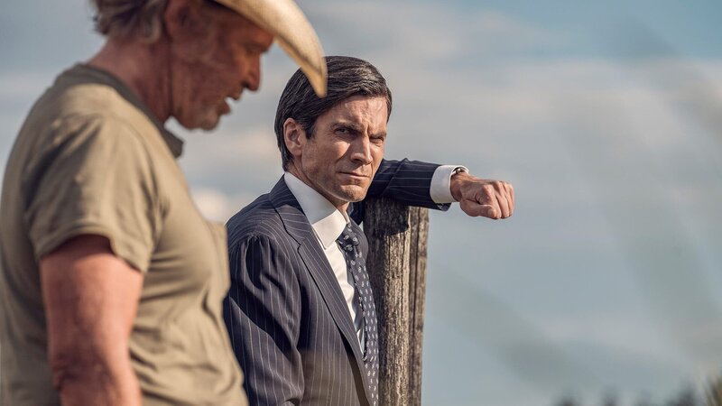 Garrett Randall (Will Patton, l.) und Jamie Dutton (Wes Bentley, r.) – Bild: AXN Black