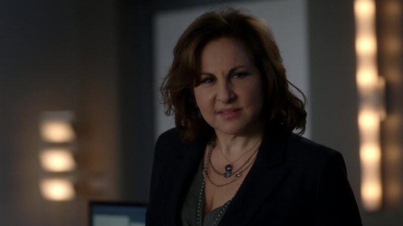Sandra Russo (Kathy Najimy) – Bild: AXN Black