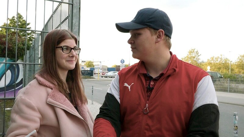 Anna und Max sind frisch verliebt – Bild: RTLZWEI