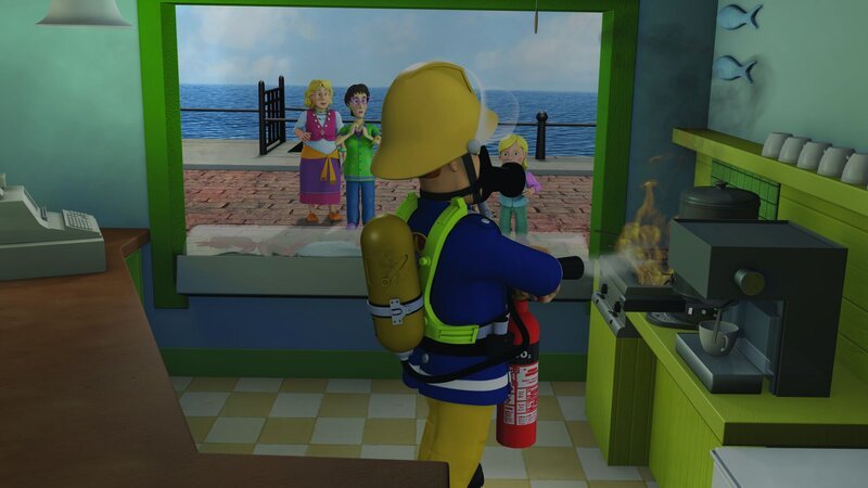 Feuerwehrmann Sam löscht das Feuer über der Fritteuse. – Bild: KiKA/​2011 Prism Art & Design Limited