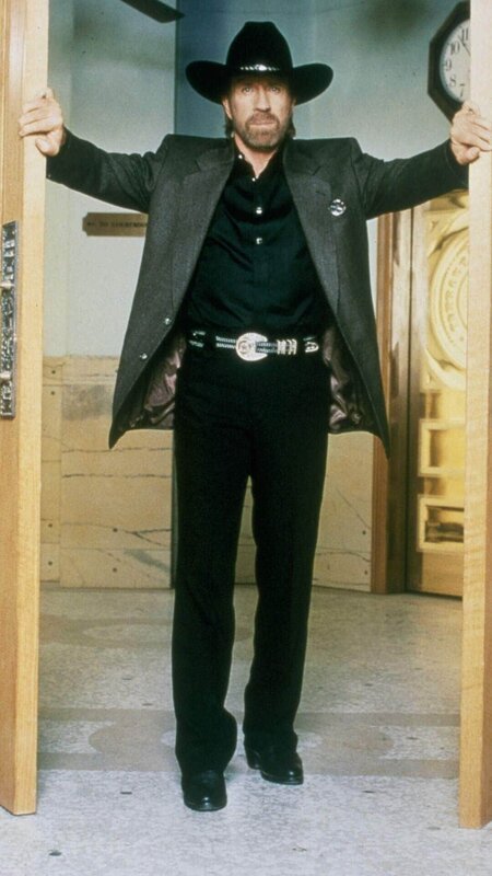 6. Staffel. Cordell Walker (Chuck Norris) – Bild: TVNOW 6. Staffel. Cordell Walker (Chuck Norris) – Bild: TVNOW