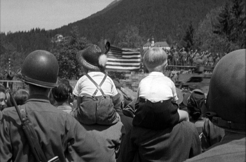 Amerikanische Siegesparade in Garmisch-Partenkirchen im Mai 1945. – Bild: BR/​NARA/​Gebrüder Beetz Filmproduktion