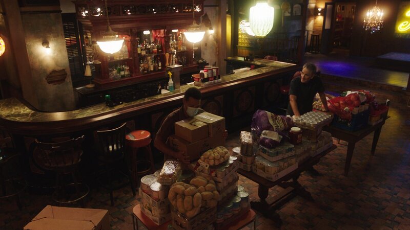 Jimmy Boyd (Jason Alan Carvell, l.); Dwayne Pride (Scott Bakula, r.) – Bild: 2020 CBS Broadcasting, Inc. All Rights Reserved Lizenzbild frei