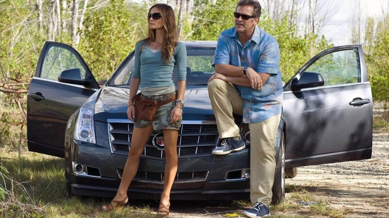 Fiona (Gabrielle Anwar) und Sam (Bruce Campbell) stehen schon in den Startlöchern. – Bild: RTL /​ Twentieth Century Fox