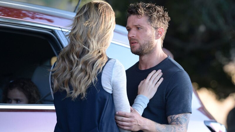 Lexy Kolker as Mary Swagger, Shantel VanSanten as Julie Swagger and Ryan Phillippe as Bob Lee Swagger – Bild: NBC Universal Inc.
