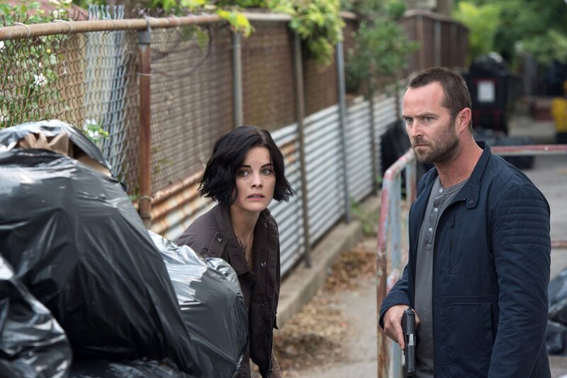Jane Doe (Jaimie Alexander) und Kurt Weller (Sullivan Stapleton) – Bild: PLURIMEDIA (Warner Bros)