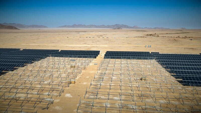 Namibia will mit Solarenergie grünen Wasserstoff für Europa produzieren. – Bild: ORF/​Autentic/​ Streetsfilm