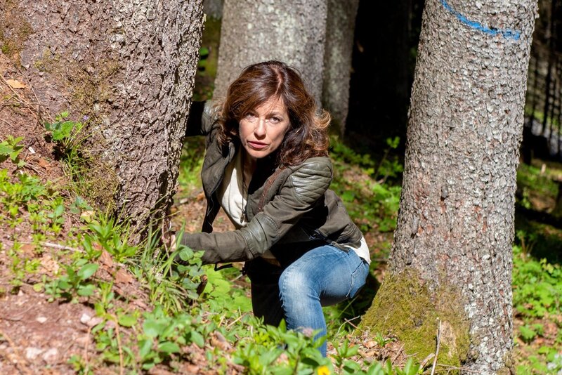 Julia Cencig (Nina Pokorny). – Bild: ORF 1