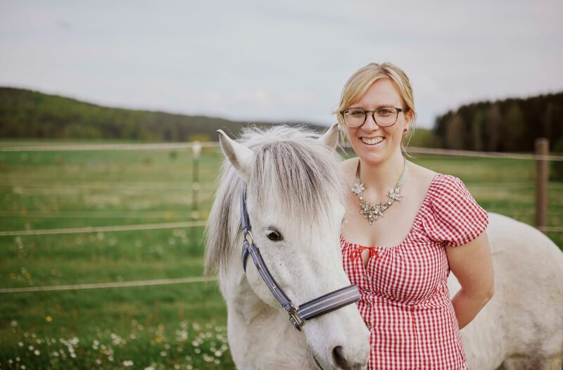 Christin Ebenbeck. – Bild: BR/​megaherz gmbh/​Philipp Thurmaier