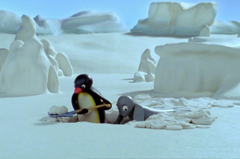 Guetnachtgschichtli Pingu Staffel 5 Folge 7 Pingu - Was für ein Graben! Pingu und Robby beim Schneeschaufeln. – Bild: SRF/Joker Inc., d.b.a., The Pygos Group Guetnachtgschichtli Pingu Staffel 5 Folge 7 Pingu - Was für ein Graben! Pingu und Robby beim Schneeschaufeln. – Bild: SRF/Joker Inc., d.b.a., The Pygos Group