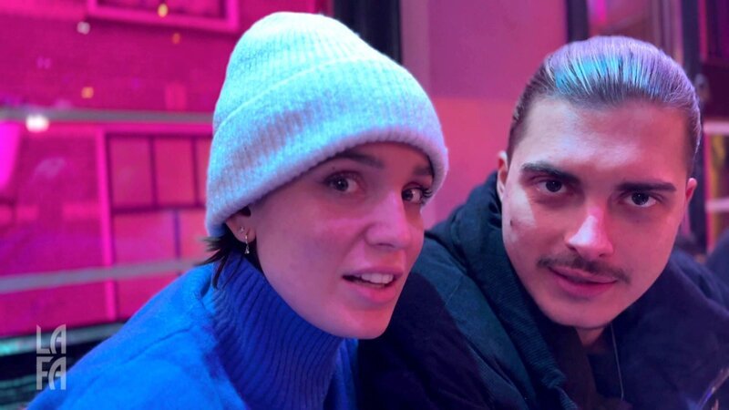 S03E140: Julia und Tim erleben eine aufregende Reise nach Amsterdam, die von leichten Turbulenzen begleitet wird. – Bild: RTLZWEI